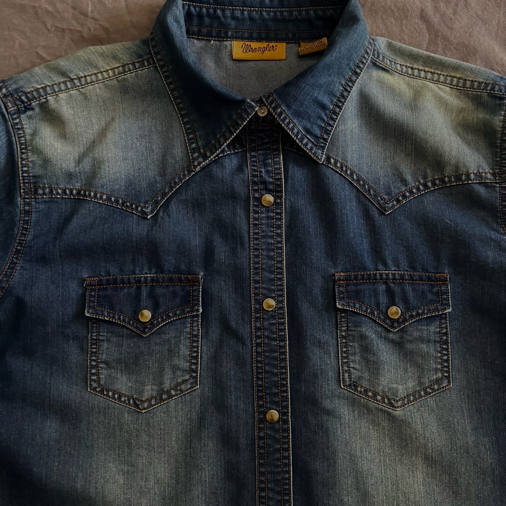 WRANGLER Blue Denim Long Sleeve Snap Western Shirt - Women’s Sz L - Picture 3 of 9